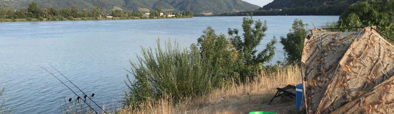 Parcours de pêche de la Carpe de Nuit Plan d'eau de Villelongue dels Monts   Fédération des Pyrénées Orientales pour la Pêche et la Protection du  Millieu Aquatique